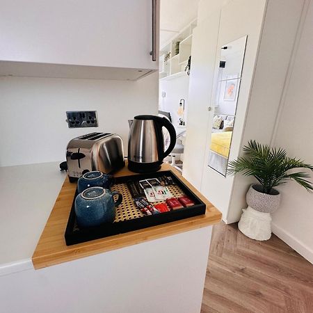 R1 - Private Room In Modern Shared Apartment, Each With Kitchenette, Central Birmingam Exterior foto